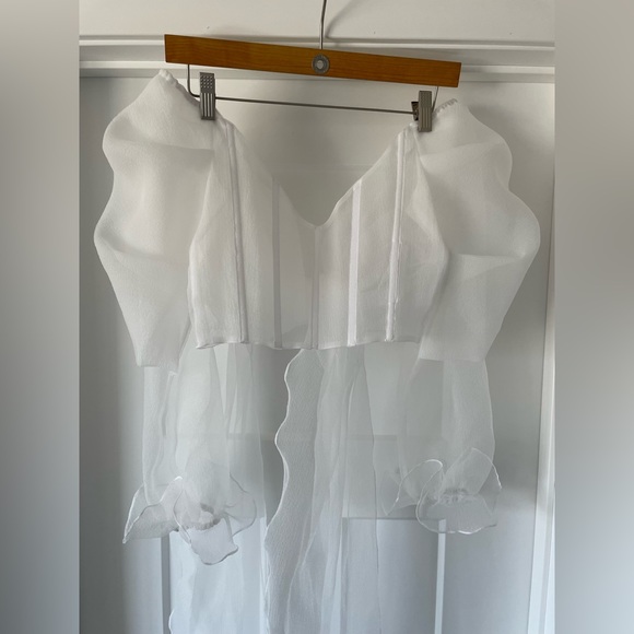 ROSE by The Label Organza Wrap Wedding Topper - Picture 11 of 16